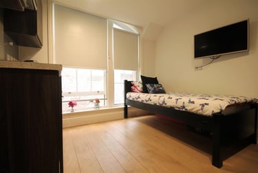 1 bed studio, The Bruce Building, Denton, Newcastle, NE17RP - Image 1